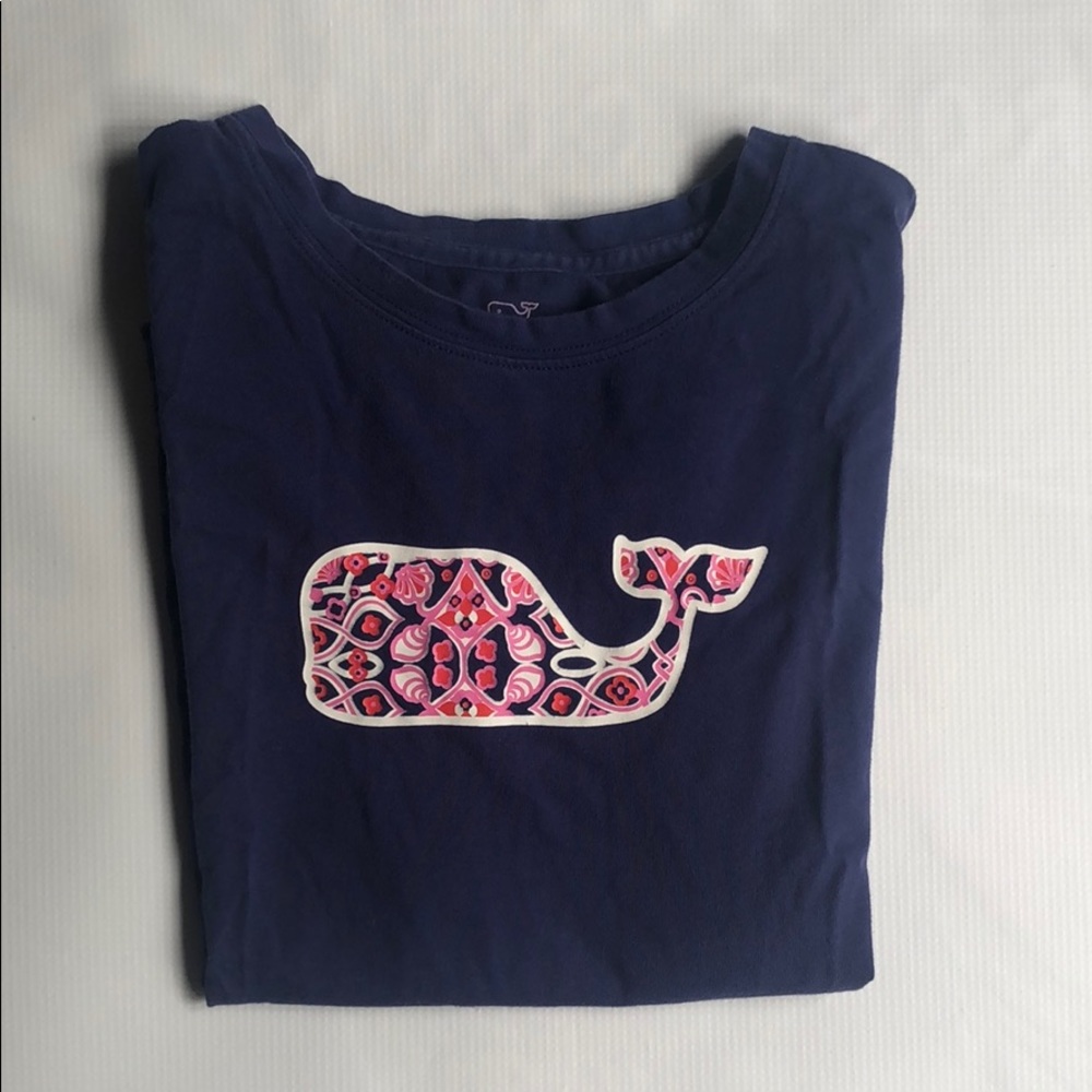 Vineyard Vines T-Shirt! 🐳 - Picture 2 of 4